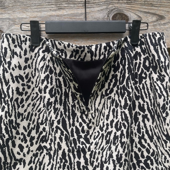 Talbots Petite Two size 6P Animal Print and Multicolor Pencil Skirts - Picture 9 of 14